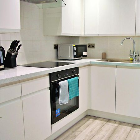 Beautiful Flat Near Central London - Entire Flat - Equipped Kitchen - Private Bathroom エクステリア 写真