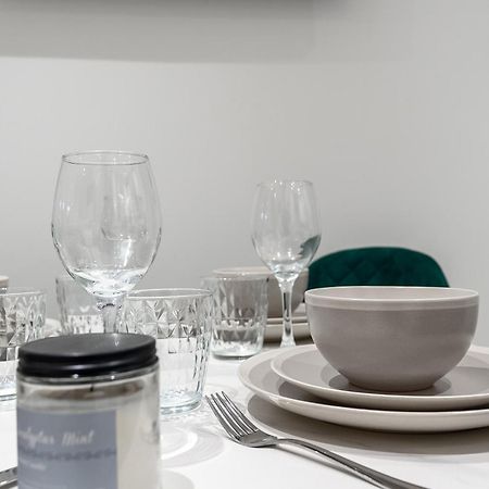 Beautiful Flat Near Central London - Entire Flat - Equipped Kitchen - Private Bathroom エクステリア 写真