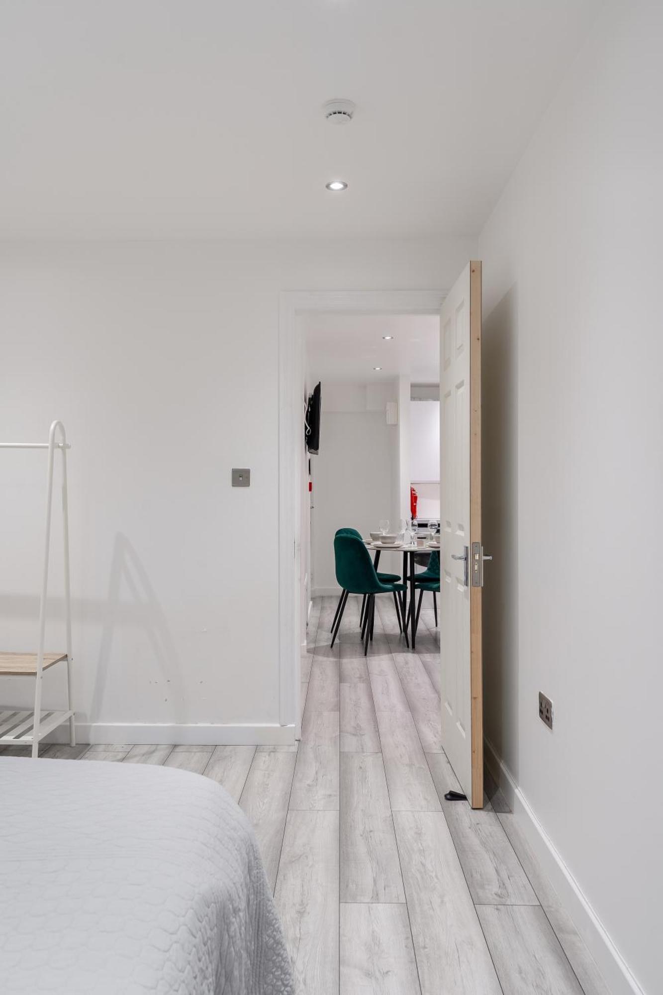 Beautiful Flat Near Central London - Entire Flat - Equipped Kitchen - Private Bathroom エクステリア 写真
