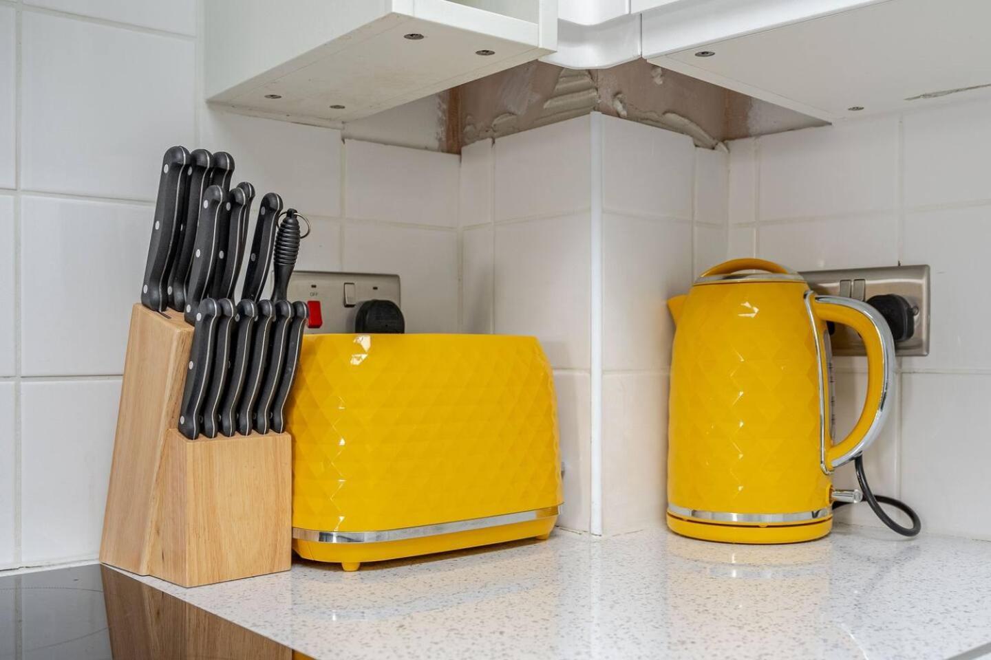 Beautiful Flat Near Central London - Entire Flat - Equipped Kitchen - Private Bathroom エクステリア 写真