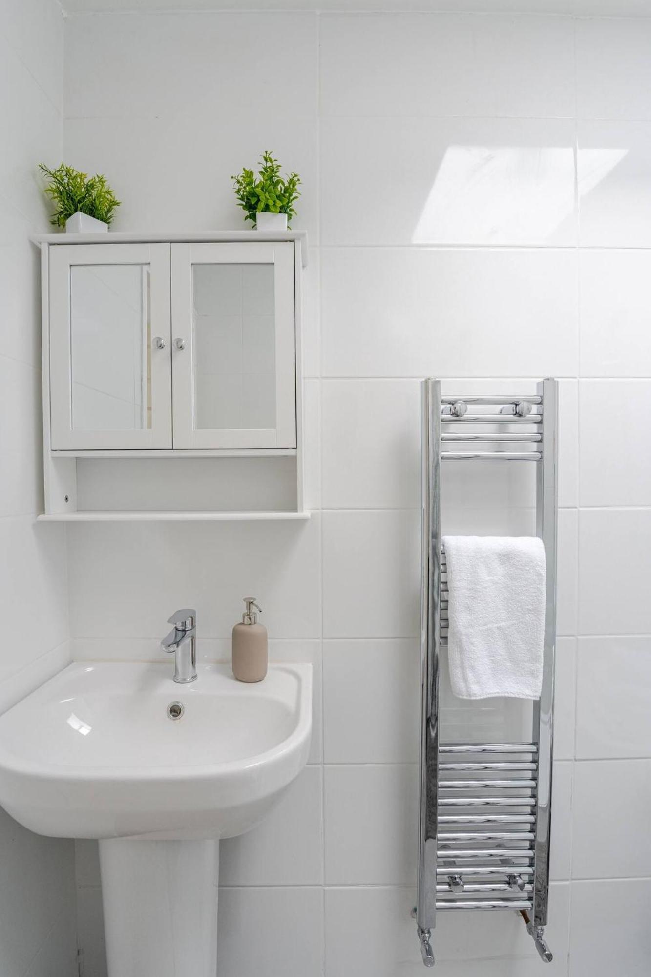 Beautiful Flat Near Central London - Entire Flat - Equipped Kitchen - Private Bathroom エクステリア 写真