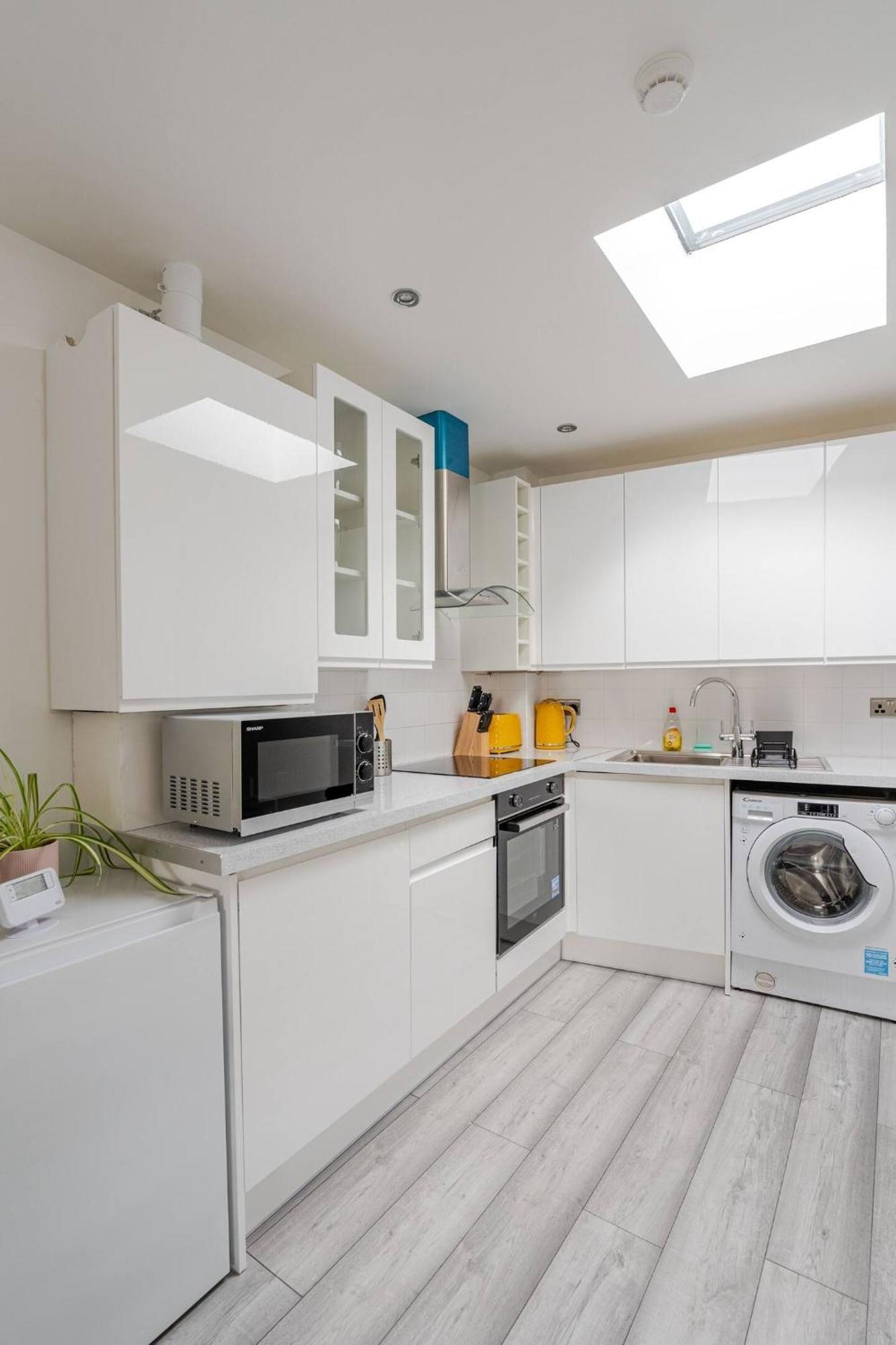 Beautiful Flat Near Central London - Entire Flat - Equipped Kitchen - Private Bathroom エクステリア 写真